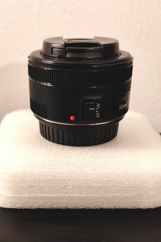 Canon 50mm 8 - 50mm, f/1.8