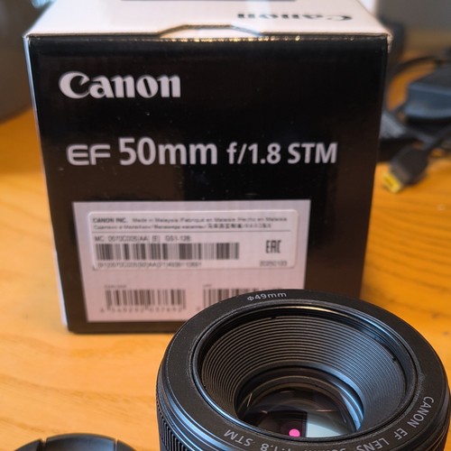 Canon 50mm 8 - 50mm, stm