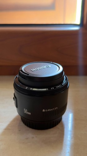 Canon 50mm 1 - ef, f/1.8